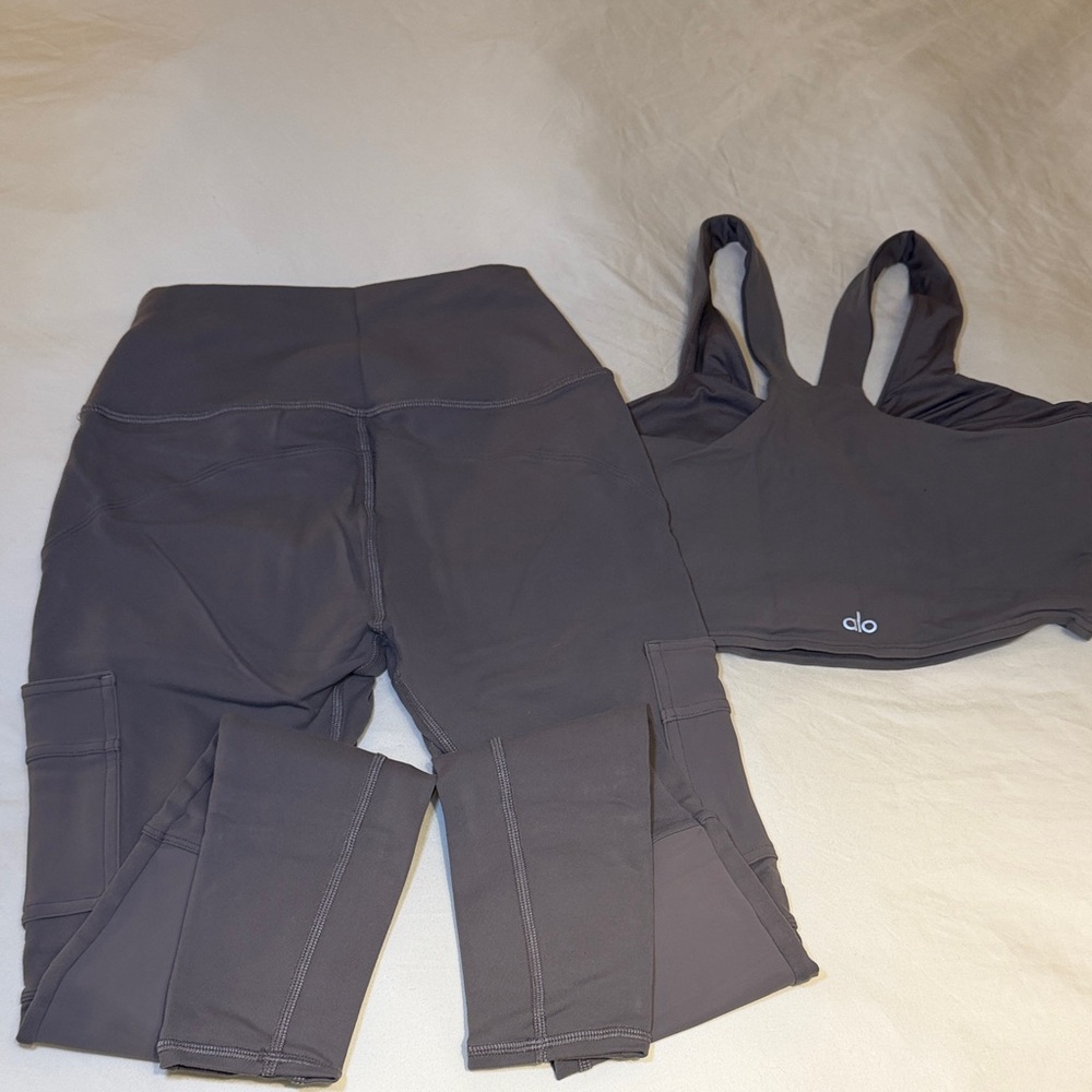 ALO Yoga Gray Leggings and Top Set - Picture 6 of 8